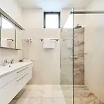 Sandro Apartman Vilanija