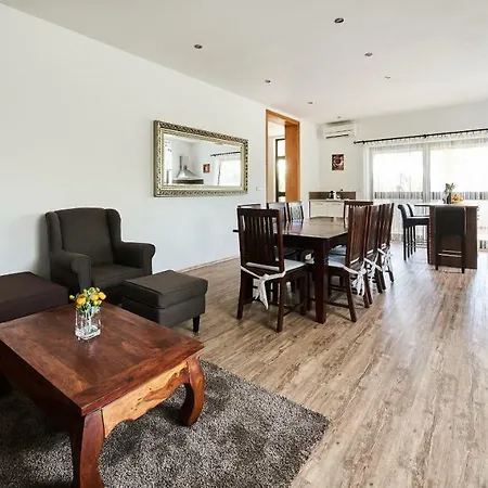 Apartamento Sandro Vilanija