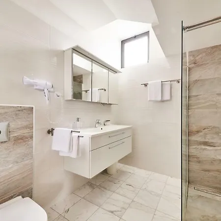Sandro Apartment